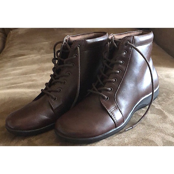 walking cradles ankle boots